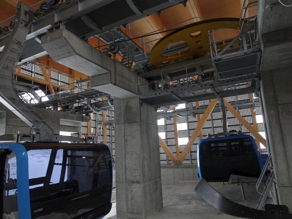 Erstmals in dieser genialen 3S Bahn aufs Kleine Matterhorn – auch für Skifahrer eine enorme Komfortverbesserung.