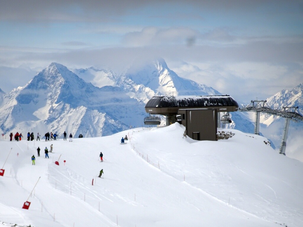 Bergstation der neuen 6er Sesselbahn Lago Goillet