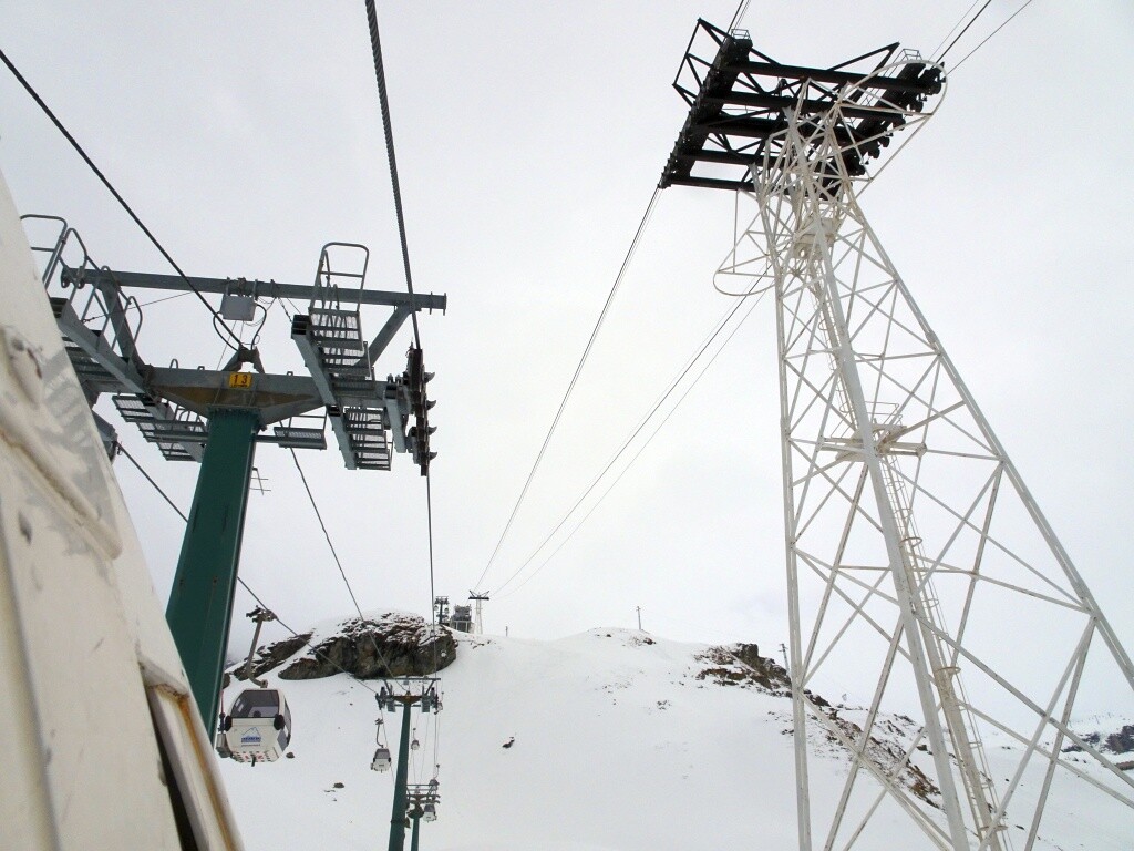 6er Gondelbahn Plan Maison mit paralleler Pendelbahn