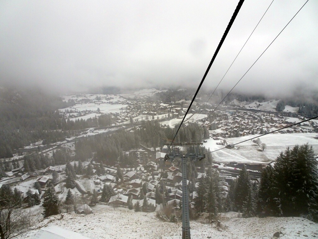 Talfahrt in der 8er Gondelbahn