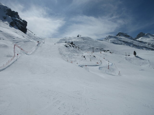 Mitterjoch-Abfahrt, rechts daneben der 4-CLD Sennjoch