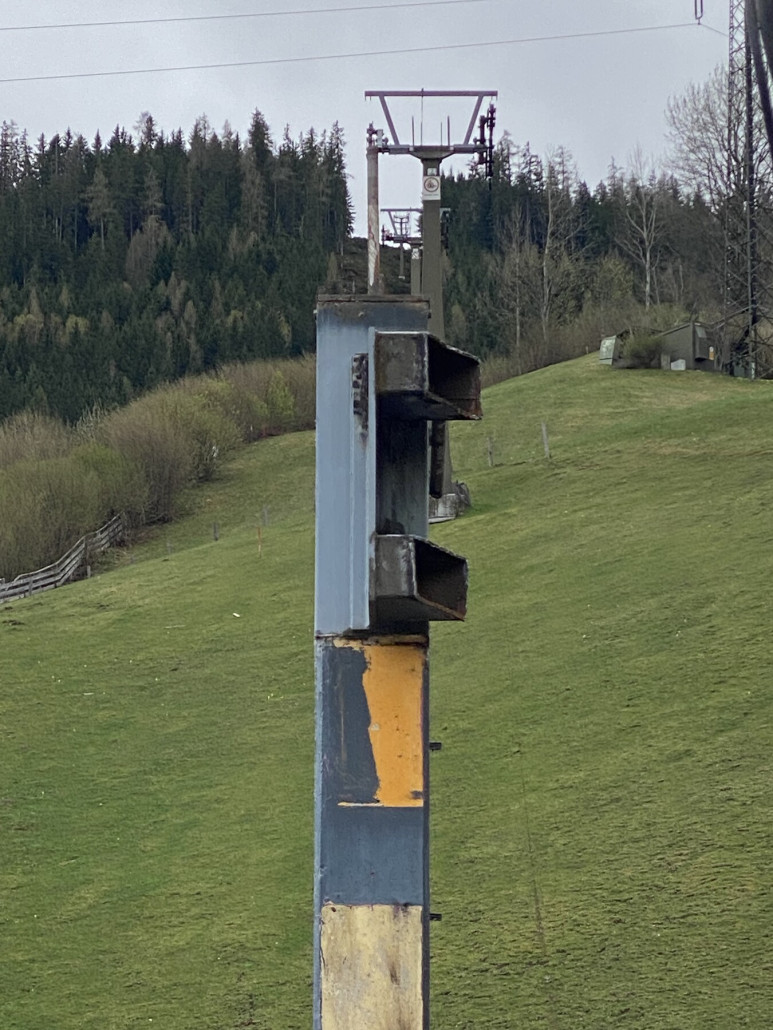 Trasse und Reste der Abspannung