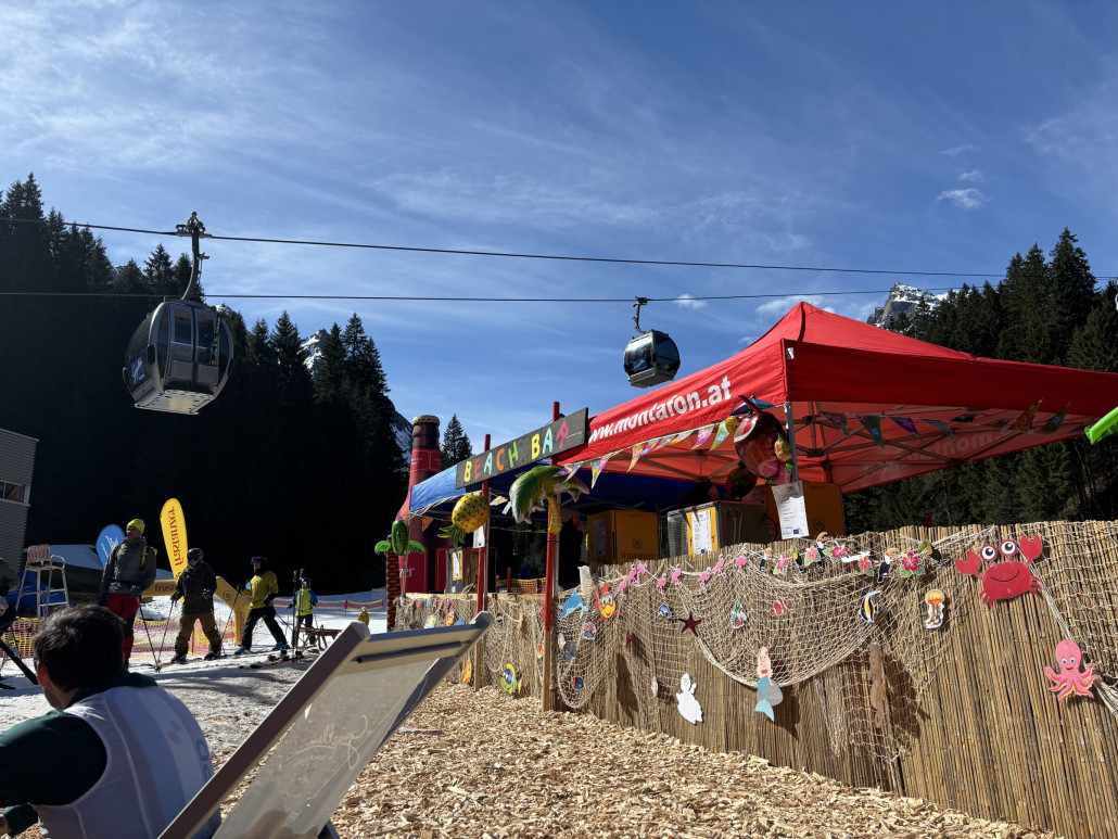 Beach Bar plus DJ nun auch in betrieb