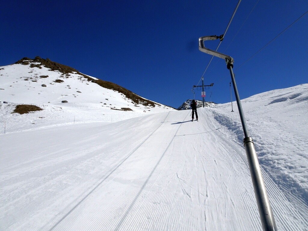 Die Toilettenpause der Anderen nutzen, um den Übungslift Tsa zu fahren. ;)