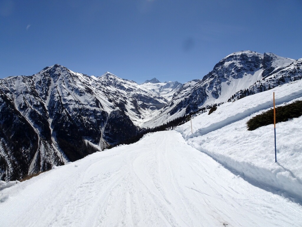 Blaue Croix mit tollem Panorama.
