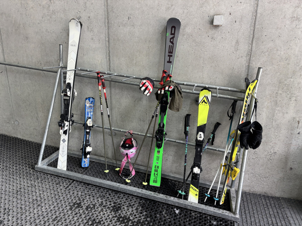 Habe fertig - sehr dankbar für eine weitere fünf Mann und Frau hohe unfallfreie Skisaison