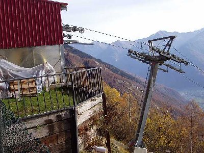 Von der Seite. Alles in allem Grösserer Fahrkofort wie mit den Meyer Bahnen