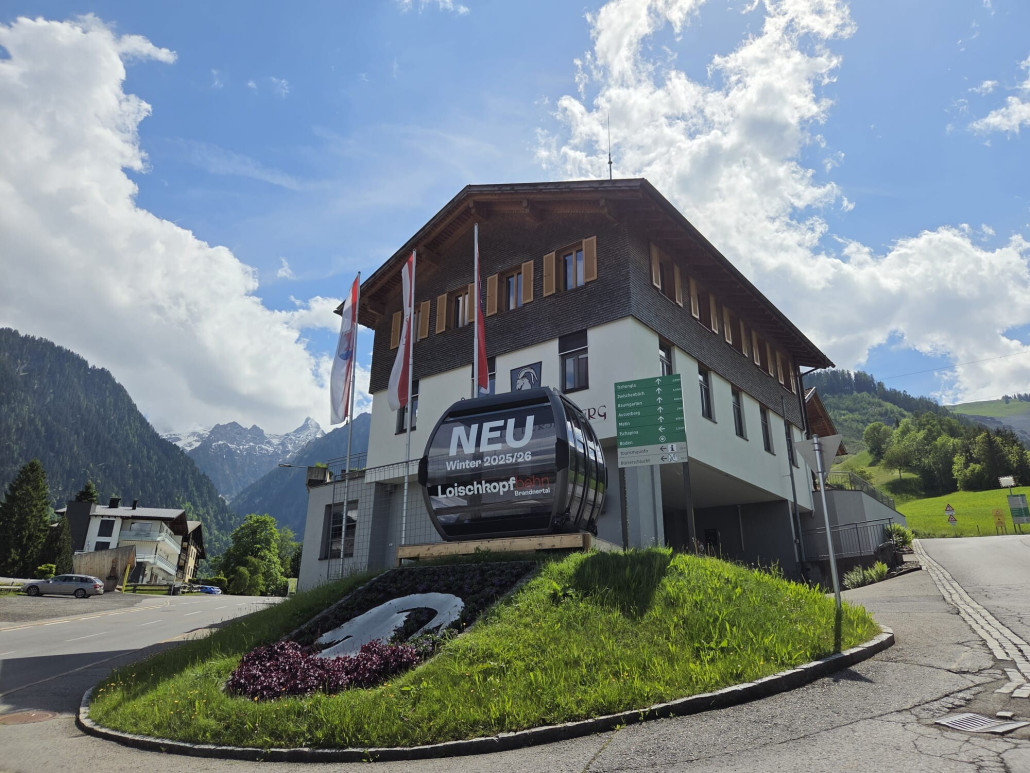 WhatsApp Image 2025-05-25 at 20.31.42.jpeg