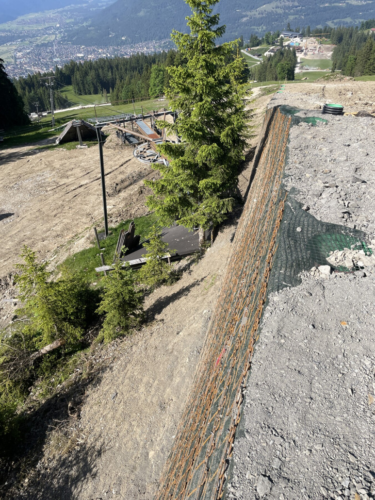 Ich werte das mal als klares Nein zur Verlängerung des Trögllifts ;-)