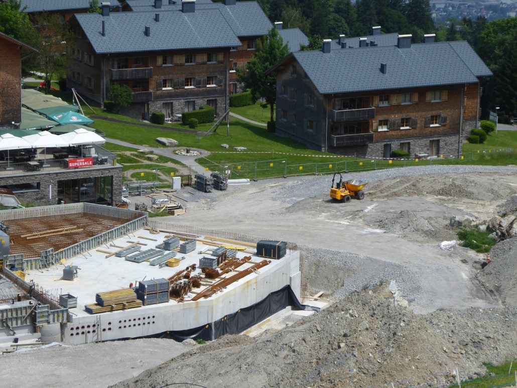 Talstation Einhornbahn 2 ist komplett abgerissen und Keller unter Vorhaltebauwerk Dorfbahn ist fertig.