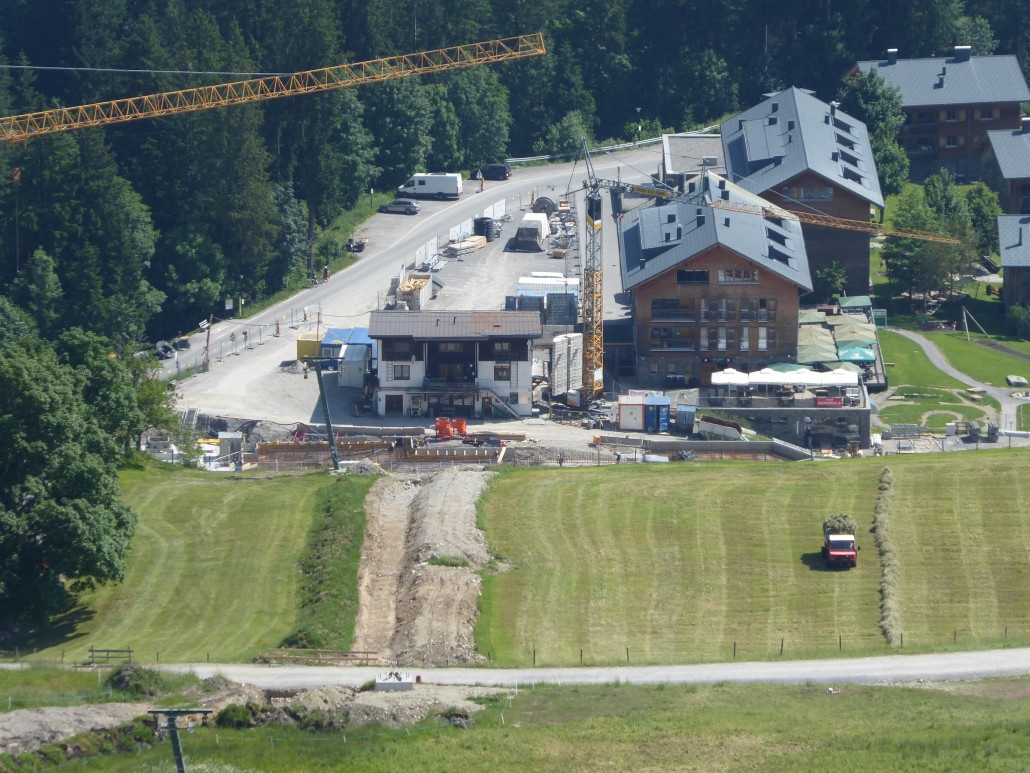 Blick nach unten von der Mittelstation aus.