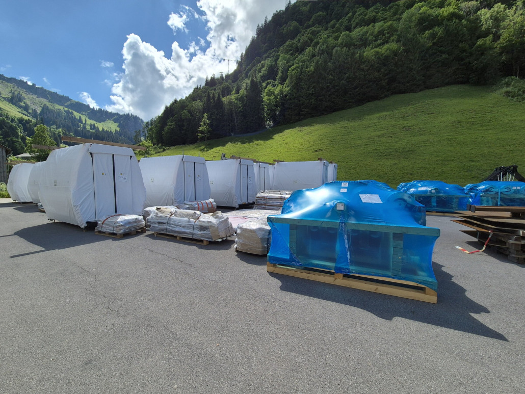 Laufwerke und Gondeln stehen bereit.