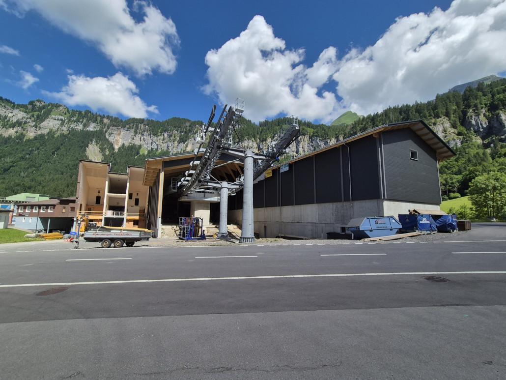 Übersicht zum aktuellen Stand an der Talstation.