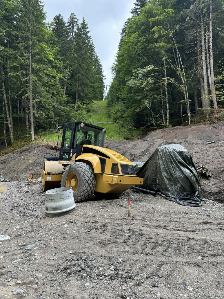 Blick von der neuen Talstation auf die Trasse. Ziemlich steil am Anfang