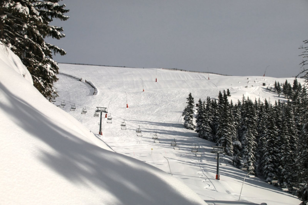 Blick vom "neuen Skiweg" auf die Kapellenbahn