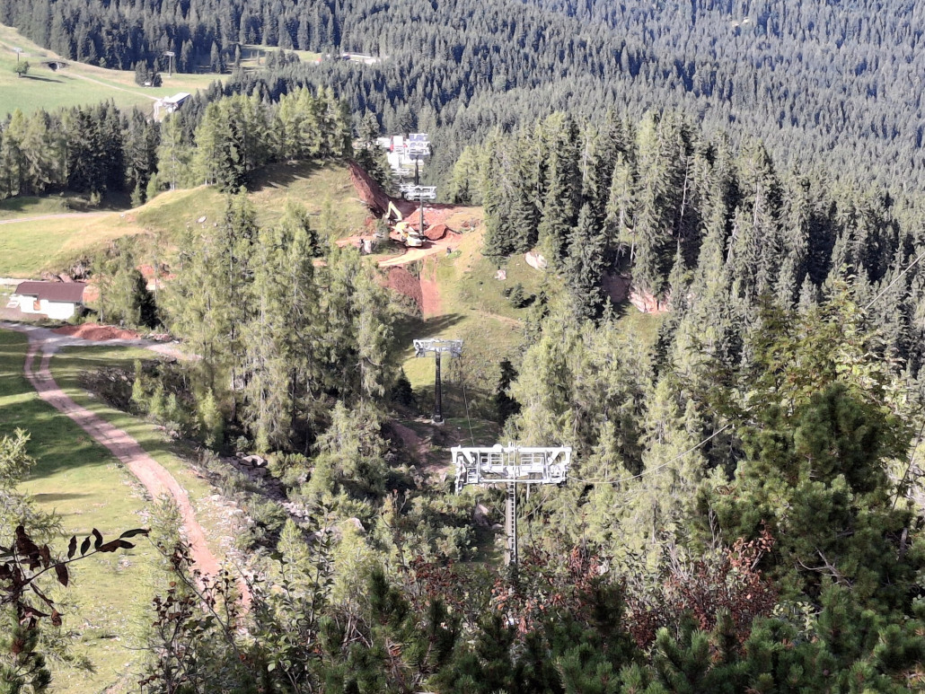 Blick von Stütze 11 (ehemals Stütze 15) in Richtung Talstation.