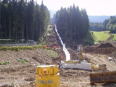 lifttrasse von der talstation aus gesehen