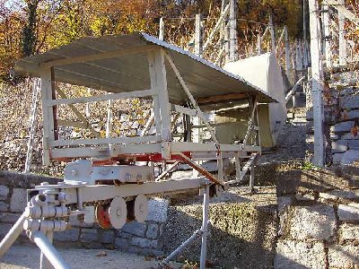 Typische Rebbergtransportanlage