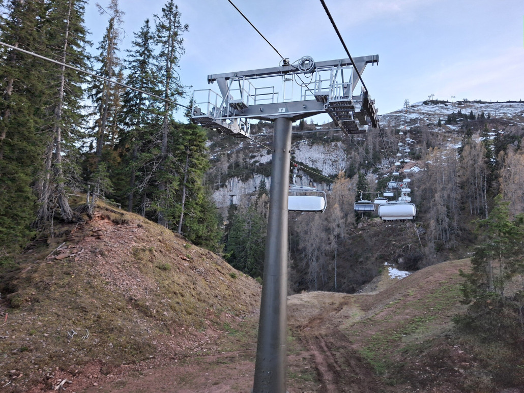 Stütze bei der Streckenmitte