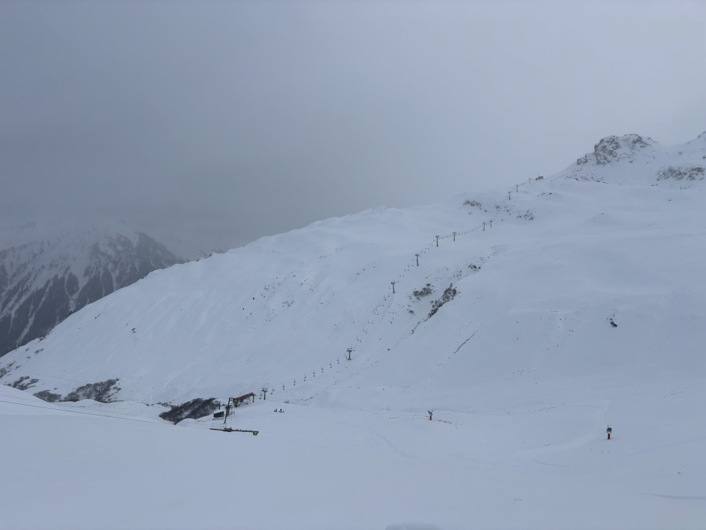 Die alte Fredabahn im Überblick. Soll diesen Sommer ersetzt werden durch ne 4 KSB aus Sölden. Schauen wir mal ob das so kommt…