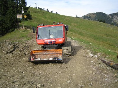 Ratrac mit Sommerketten