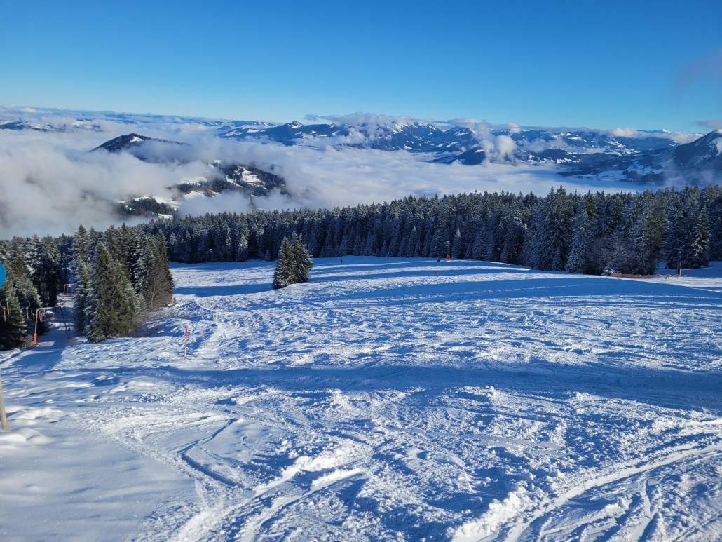 Seeblick Bergstation blaue