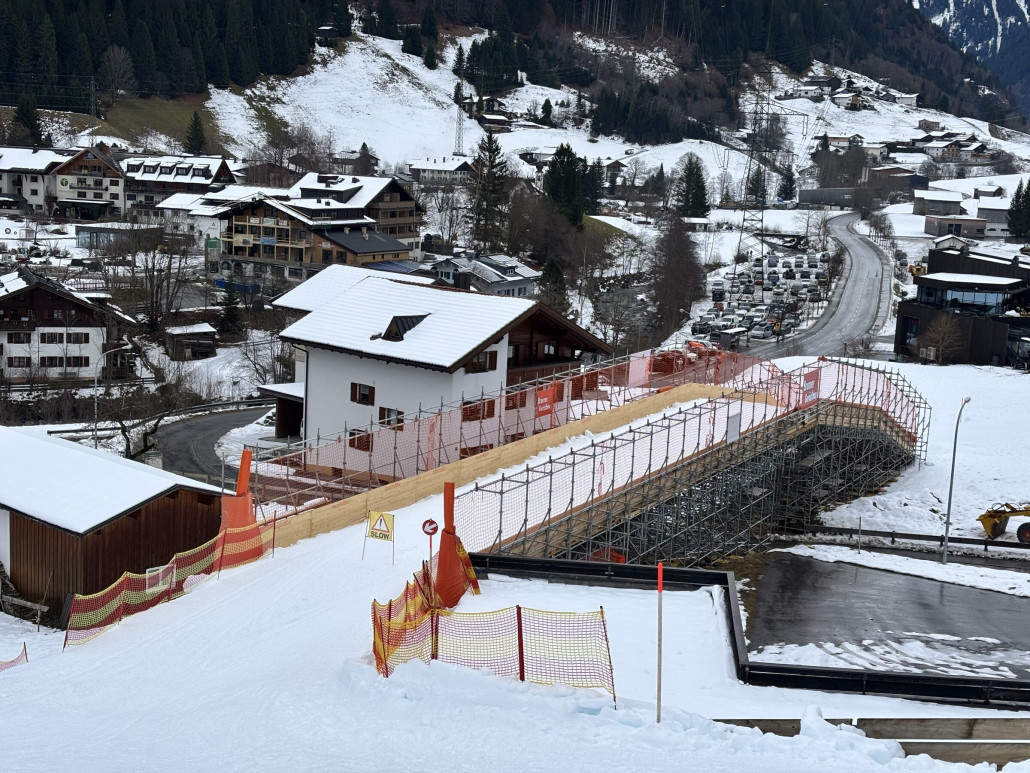 Da ist das gute Stück, wird auch mit Pistenbully befahren