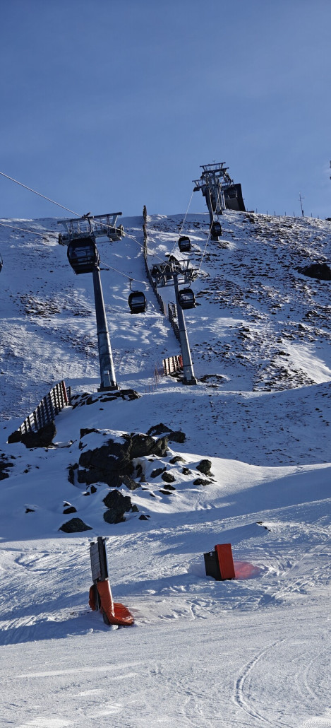 die neue Aineck äh sorry ALMbahn im oberen Drittel