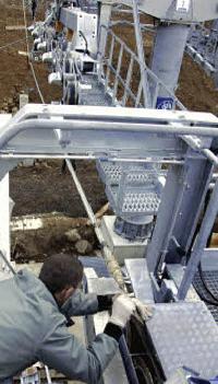 Zugseil kommt an der Talstation an.jpg