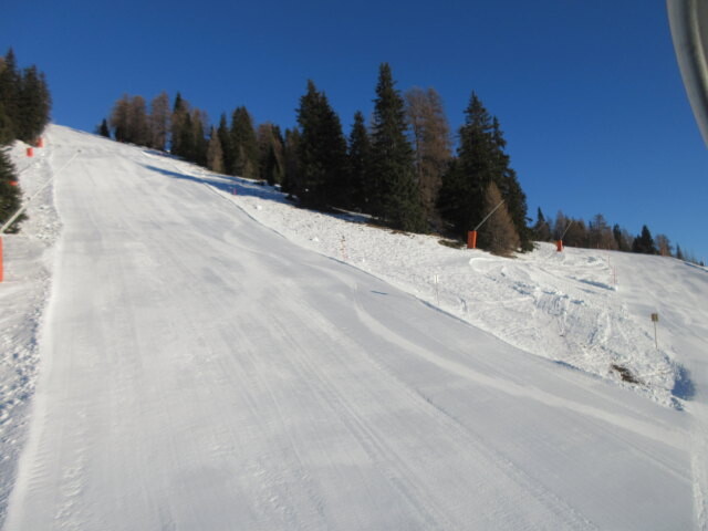 Lawens-Direkt, rechts die Lawensabfahrt