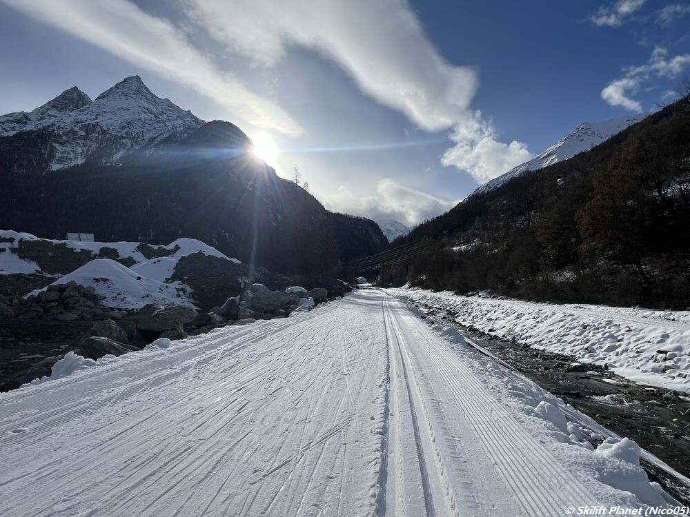 Loipe Nordic Arena mit Kunstschnee