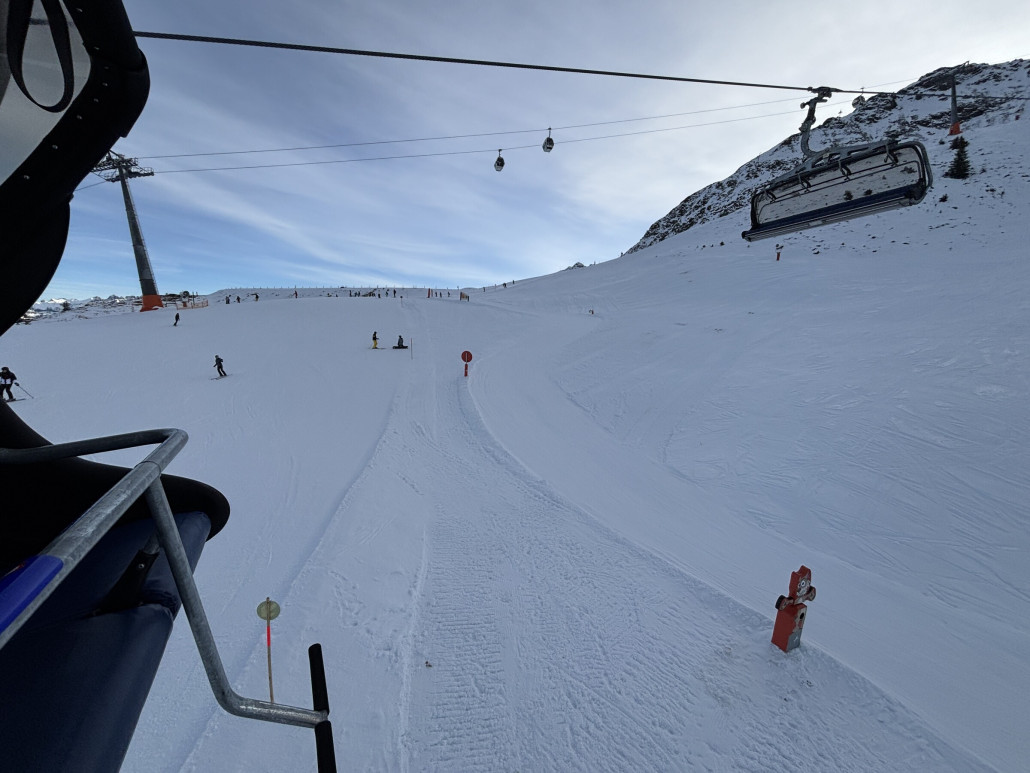 Am Seebliga wurde für die Kinder ne kleine Funslope gebaut. Da wo eigentlich die Piste eben doppelt so breit wäre