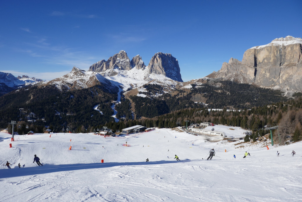 Blick zurück zum Sella Joch vom Belvedere