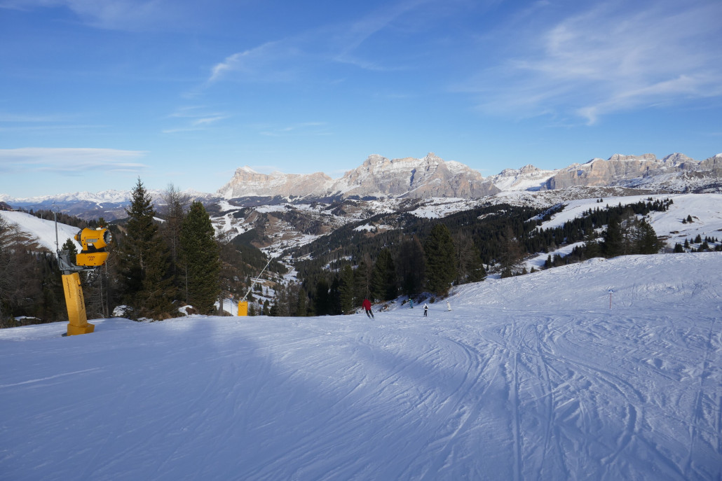 Piste an der Campolongo KSB<br /><br />Piste an der Campolongo KSB. Dahinter