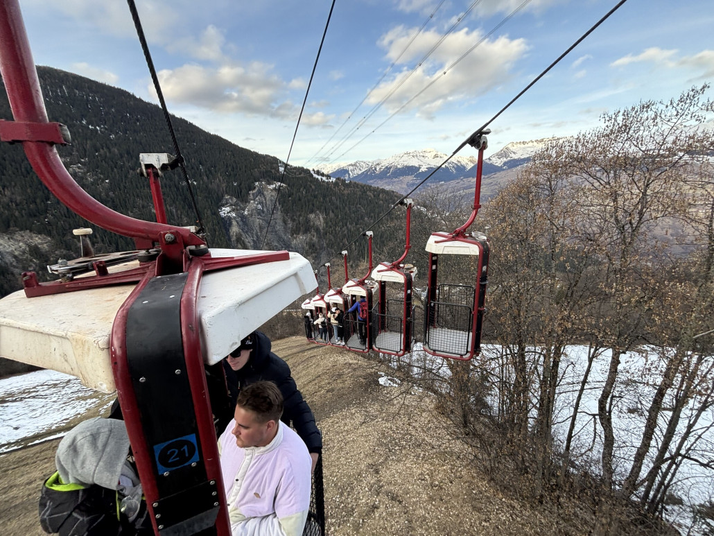 Spannend - meine erste Fahrt in einem Korblift