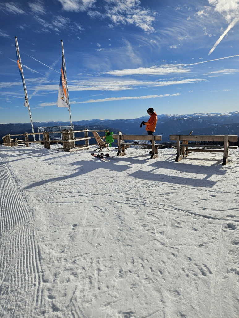 Nette Sitzgelegenheit an der Sonnenbahn