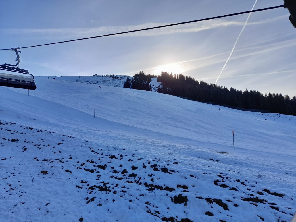 Aualm: unten eher glatt