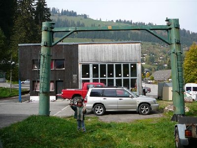 Stütze 1 des Korbliftes steht immer noch. Die Talstation ist jetzt eine Werkstatt.