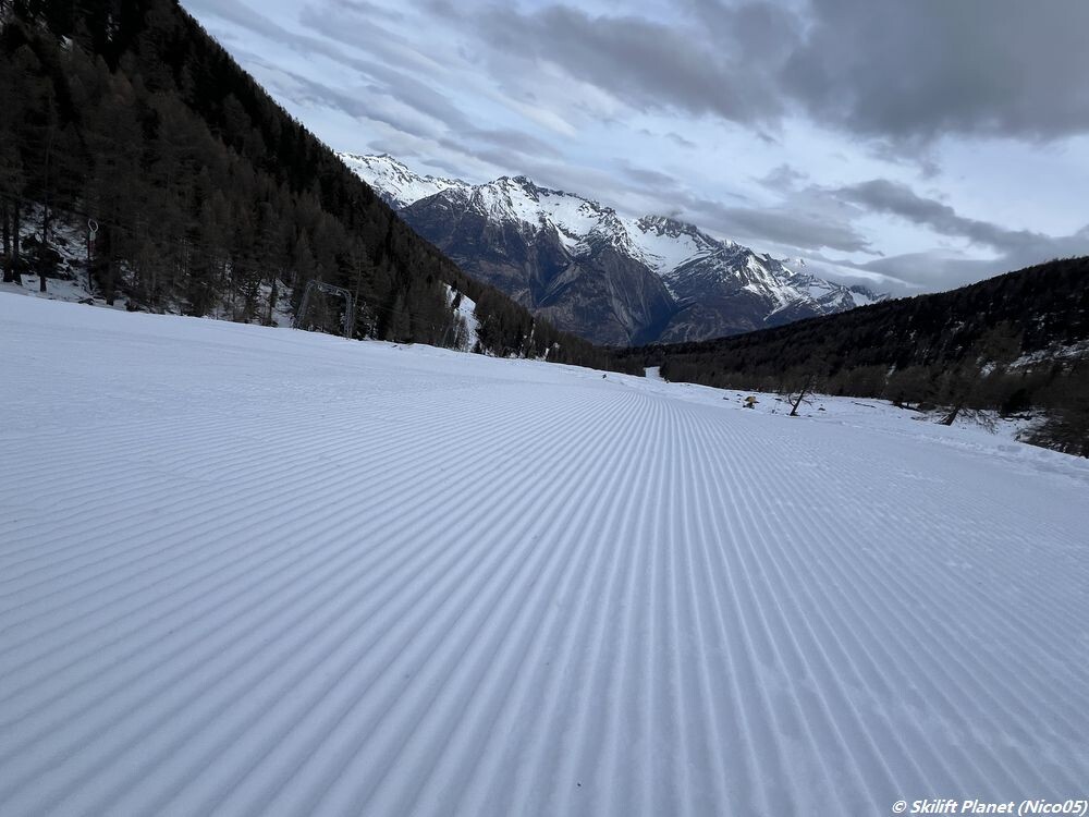 Blaue Piste Senntum-Breite Steg