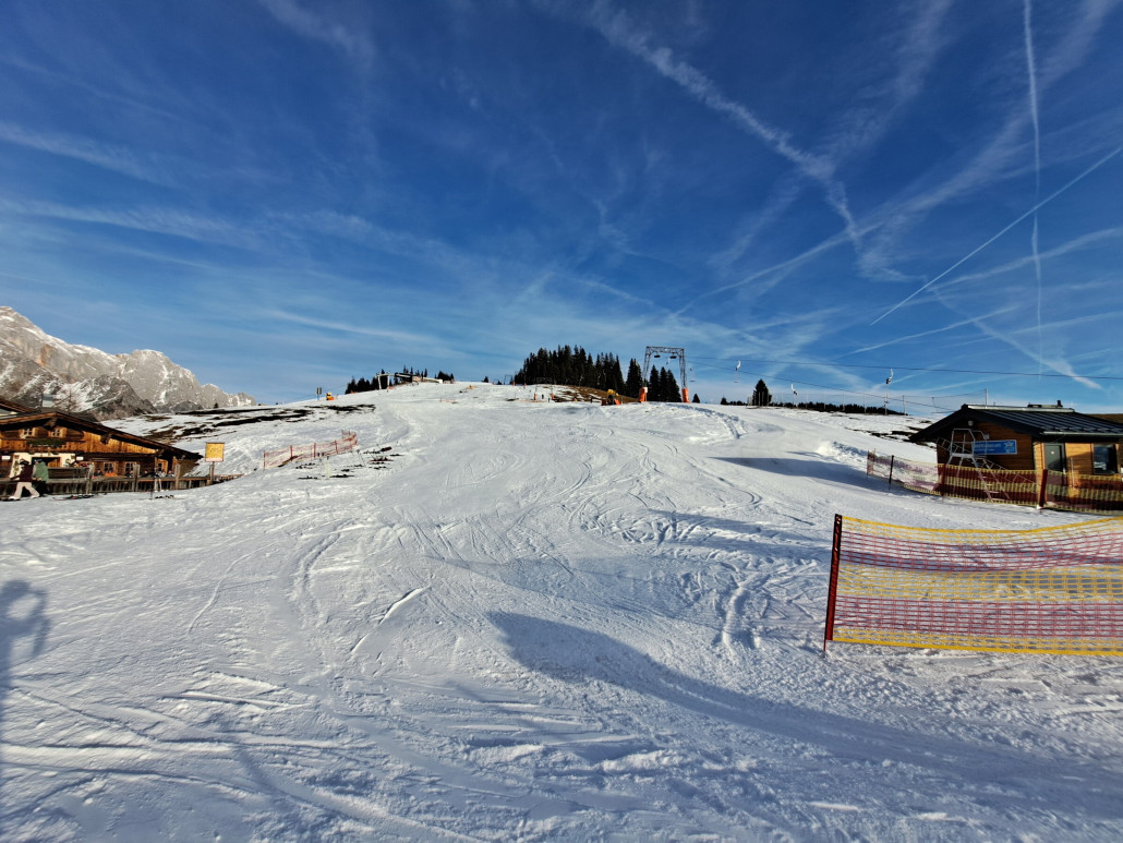 Piste 14 (Wastlhöhe) um 14:40 - Der Skiweg zur Zachhofalmbahn sah schon am Vormittag nicht gut aus, deshalb nahm ich den "Umweg" via Wastlhöhelift.