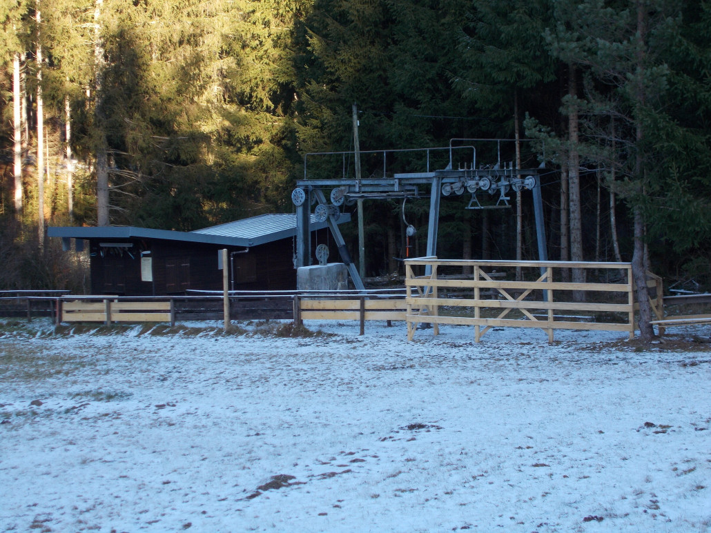 Die Talstation, hier wurden einige Zäune neu gemacht.