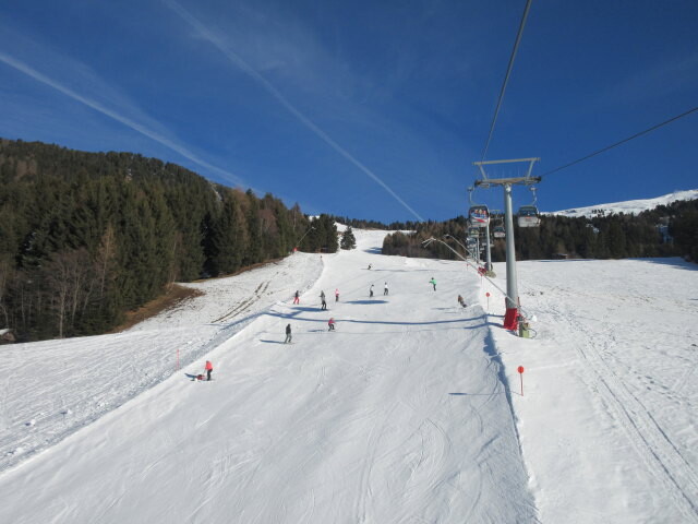 8-MGD Hochzeiger, darunter die Tal-Abfahrt