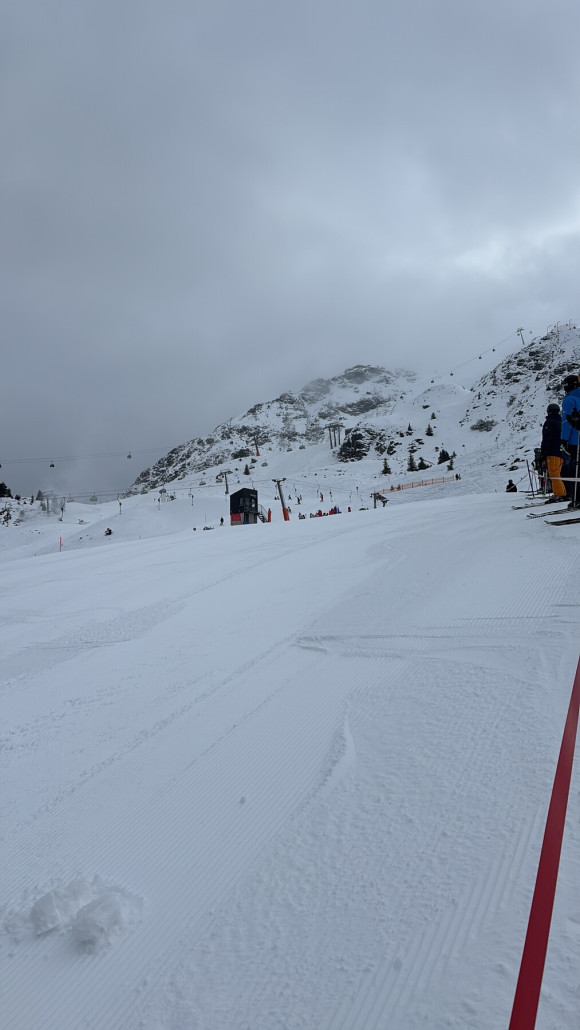 Heute war Skischul Skirennen… da muss man natürlich zum jubeln und anfeuern ;-)