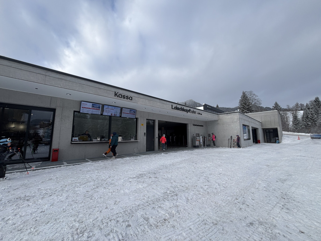 … nämlich von hier. Sauber, aufgeräumt, klar.