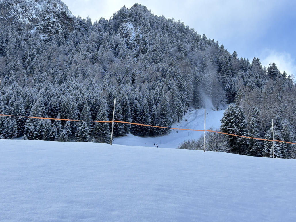 Warum gibt’s da eigentlich nicht ne Umfahrung links oder rechts des Steilhangs?