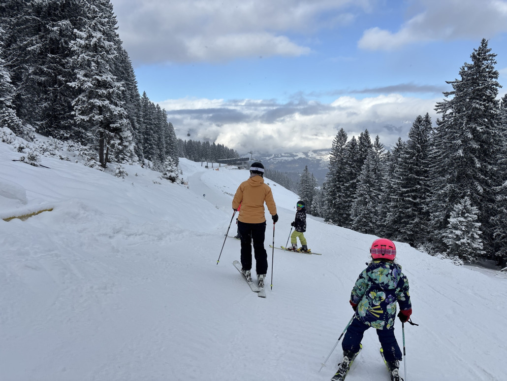 Bis die Mittelstation ins Blickfeld kommt.