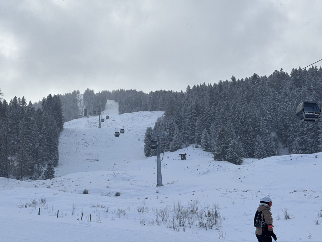 Nochmal nach oben. Auch hier könnte man übrigens normalerweise Ski fahren.