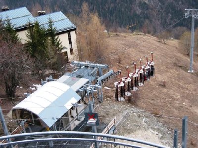 Télébenne Lonzaigne Bergstation
