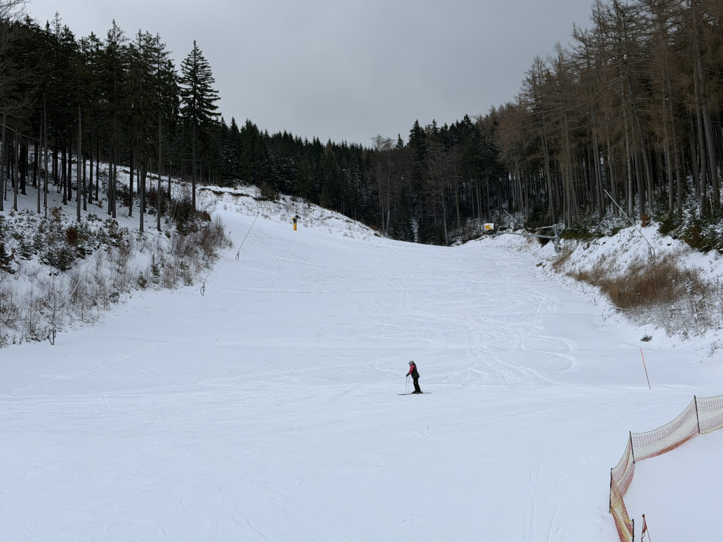 Jachymovska der Zielhang bislang weitgehend ohne Beschneiung