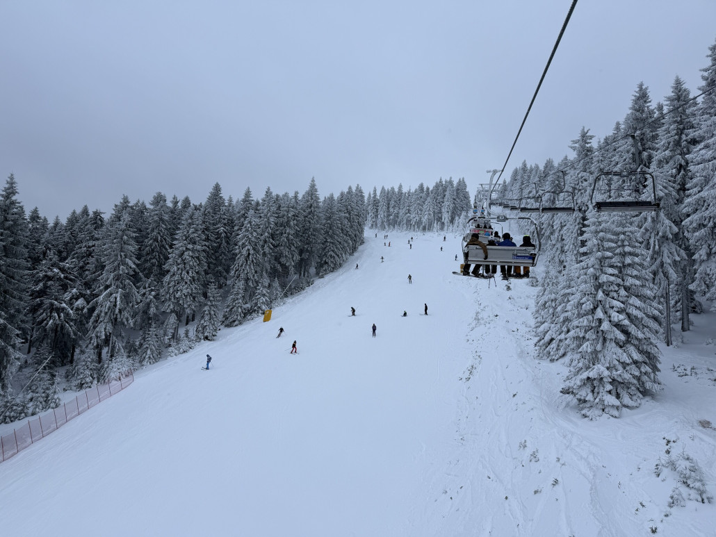 Premostena ansonsten griffig, aber auch am ersten Tag der Öffnung bildeten sich die bekannten glatten Stellen